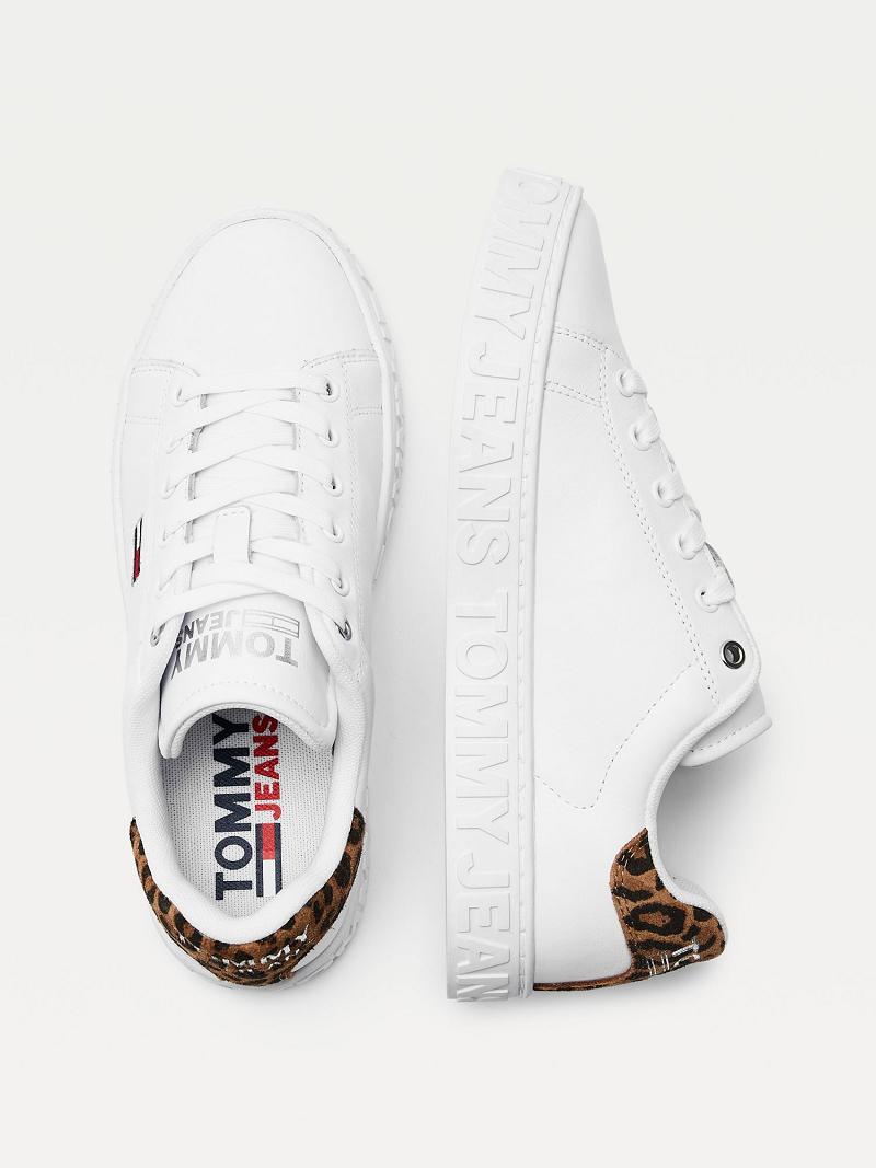 Női Tommy Hilfiger Leopard Accent Bőr Sneaker Fehér | HU 635WNB